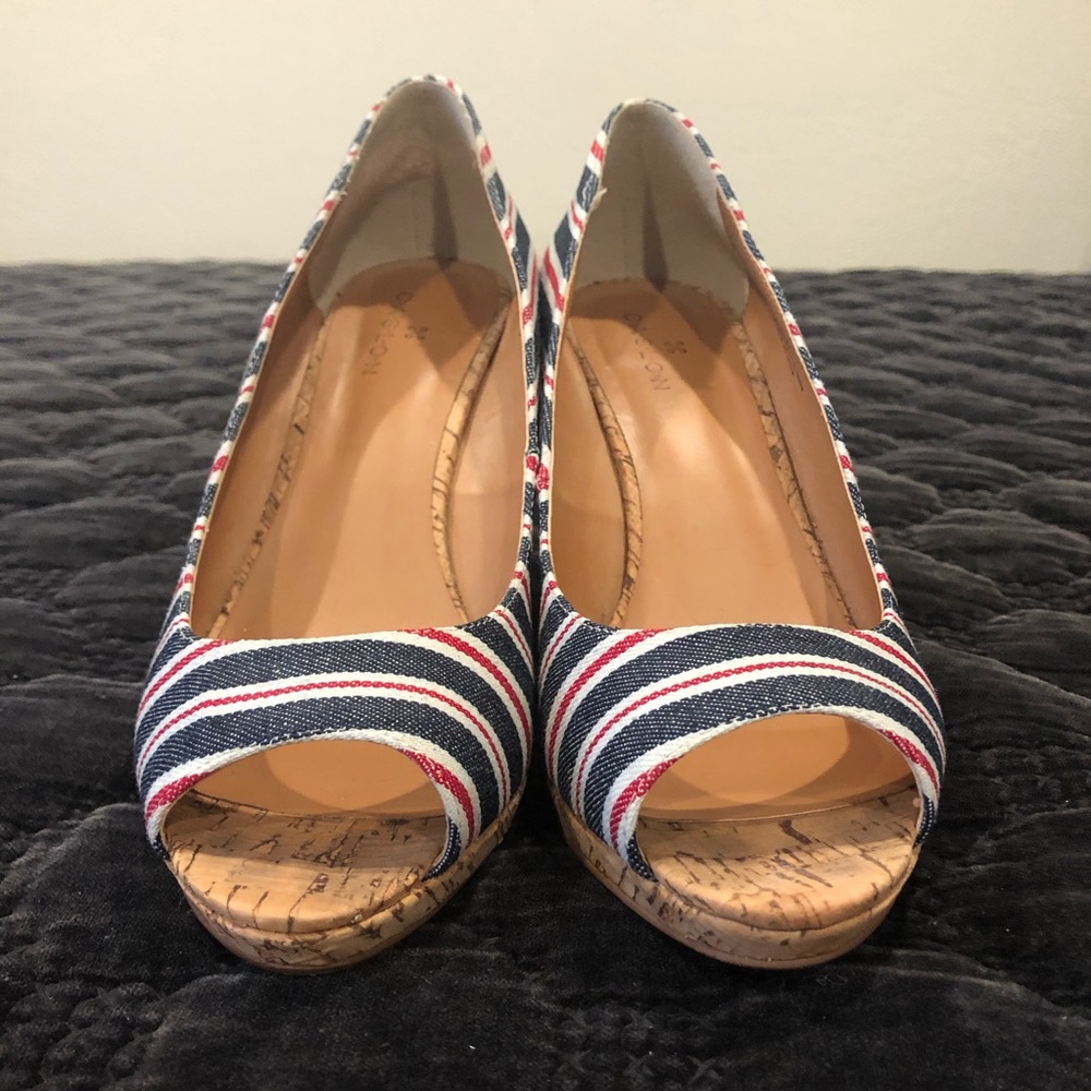 Caslon Red White & Blue wedges Size 10B